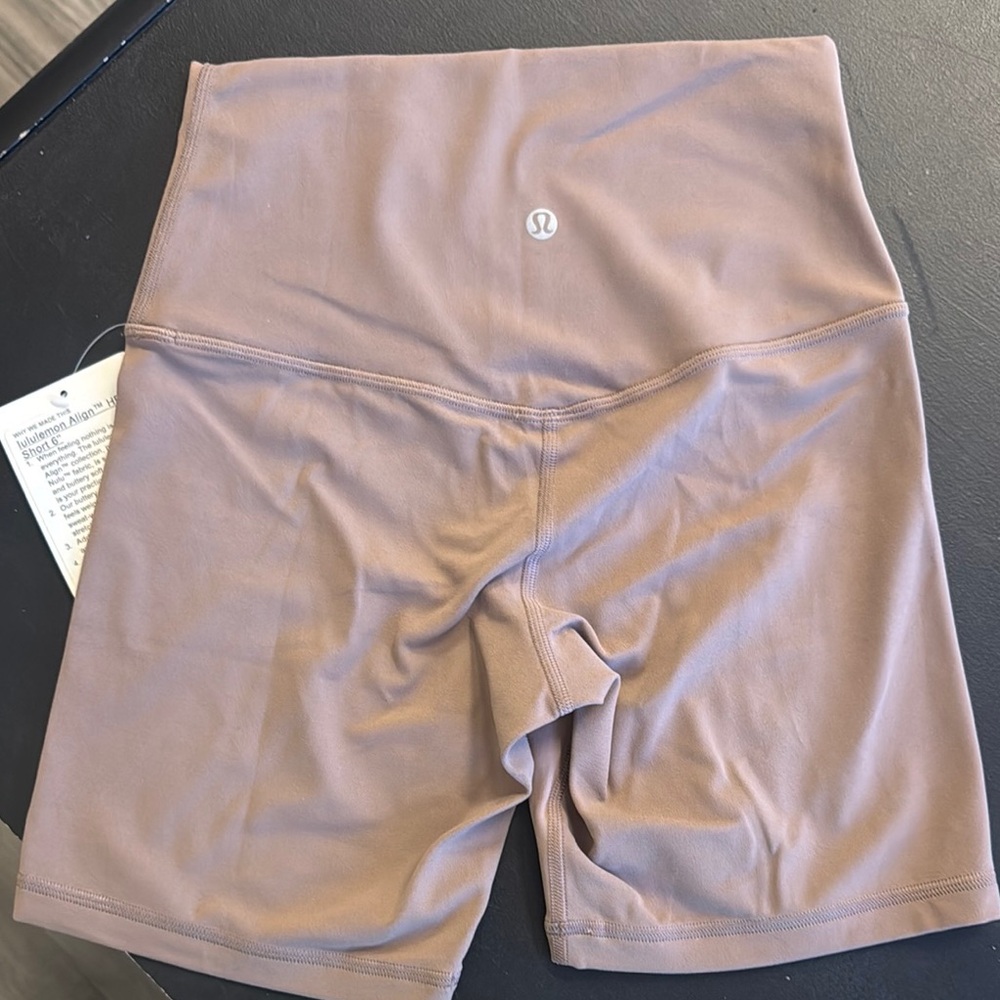 Lululemon Align HR Shorts 6” inseam size 4 NWT
Color sold out online - Picture 2 of 2
